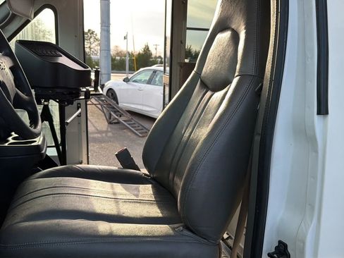 Used 2004 Chevrolet Express 3500 w/ School Bus Package image 10