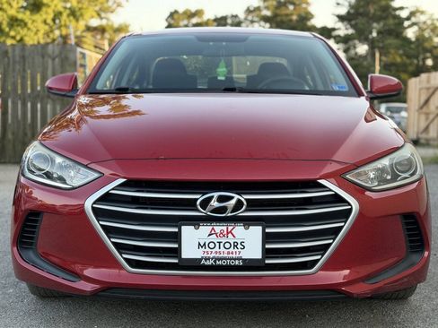 Used 2017 Hyundai Elantra SE FWD image 5