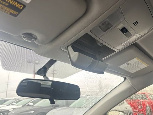 Used 2016 Toyota RAV4 LE image 26