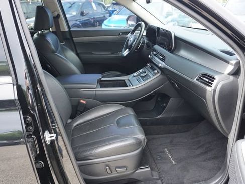 Used 2022 Hyundai Palisade SEL w/ Premium Package FWD image 3