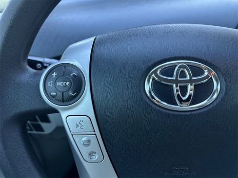 Used 2012 Toyota Prius Two image 22