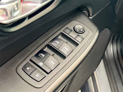 Used 2022 Jeep Cherokee Trailhawk w/ Technology Group B image 17