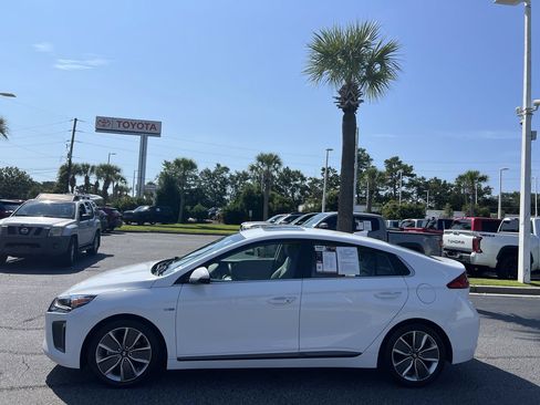 Used 2019 Hyundai Ioniq Limited w/ Ultimate Package 02 FWD image 7