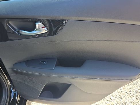 Used 2024 Kia Forte GT-Line w/ GT-Line Premium Package FWD image 18