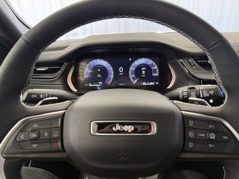 New 2026 Jeep Grand Cherokee Limited w/ Trailer Tow Package image 7