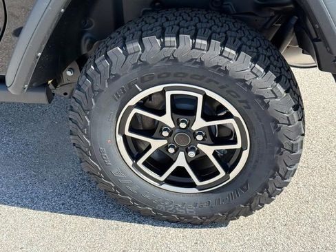 New 2025 Jeep Wrangler Rubicon AWD/4WD image 10