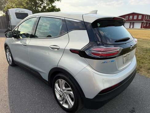 Used 2023 Chevrolet Bolt LT w/ Driver Confidence Package FWD image 3
