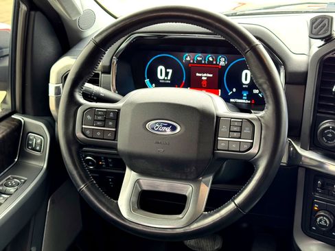 Used 2021 Ford F150 Lariat image 22