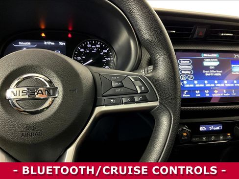 Used 2021 Nissan Kicks SV FWD image 12