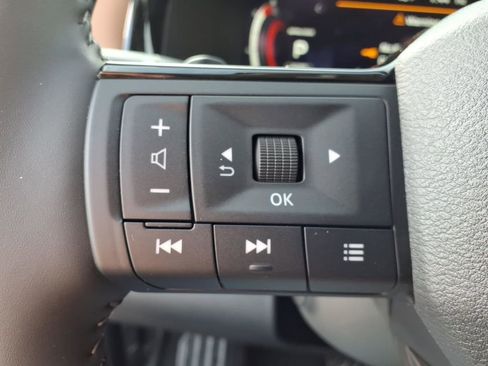 New 2026 Nissan Pathfinder Platinum image 19