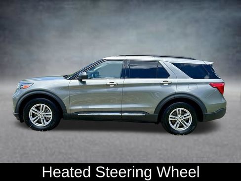 Used 2020 Ford Explorer XLT w/ Comfort Package RWD image 8