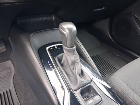 Used 2020 Toyota Corolla SE FWD image 19