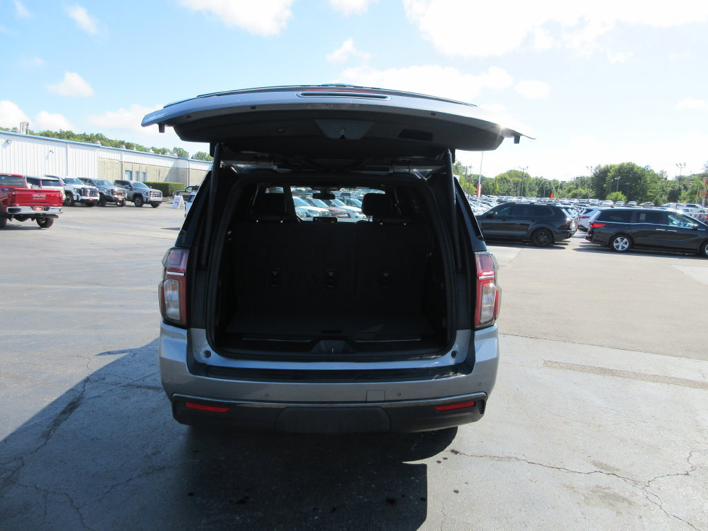 Used 2022 Chevrolet Tahoe Z71 w/ Z71 Off-Road Package AWD/4WD image 8