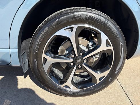 Used 2023 Ford Escape ST-Line Elite AWD/4WD image 11