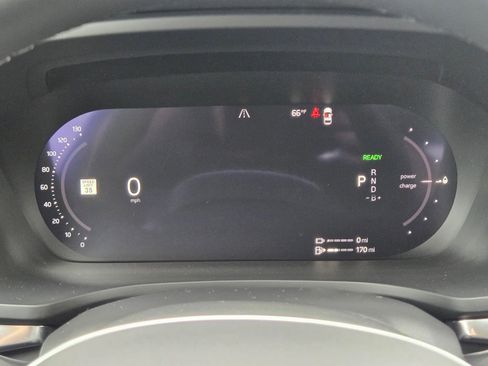 Certified 2025 Volvo S60 T8 Plus AWD/4WD image 18
