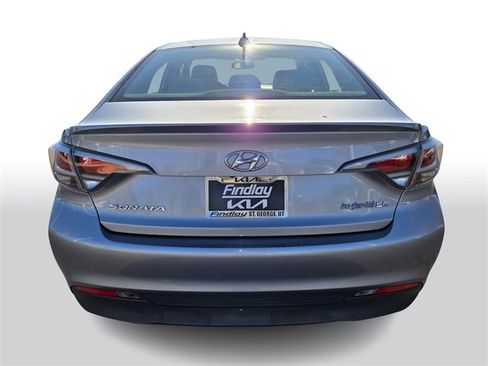 Used 2016 Hyundai Sonata SE image 5