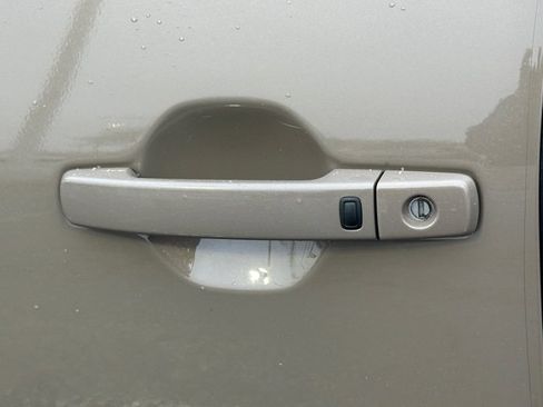 Used 2023 Nissan Frontier PRO-4X w/ Technology Package image 14