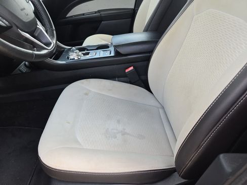 Used 2019 Ford Fusion SE w/ Equipment Group 151A FWD image 15