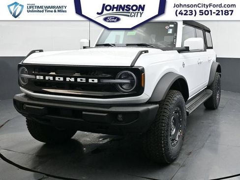 New 2025 Ford Bronco Outer Banks w/ Sasquatch Package image 5