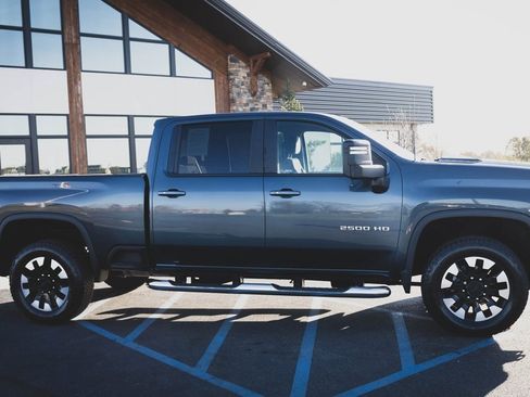 Used 2020 Chevrolet Silverado 2500 LT w/ All Star Edition image 27