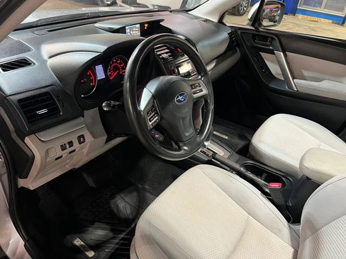Used 2015 Subaru Forester 2.5i Premium w/ All-Weather Package AWD/4WD image 9