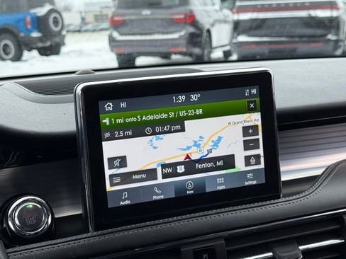 Used 2021 Lincoln Corsair AWD w/ Equipment Group 101A image 3