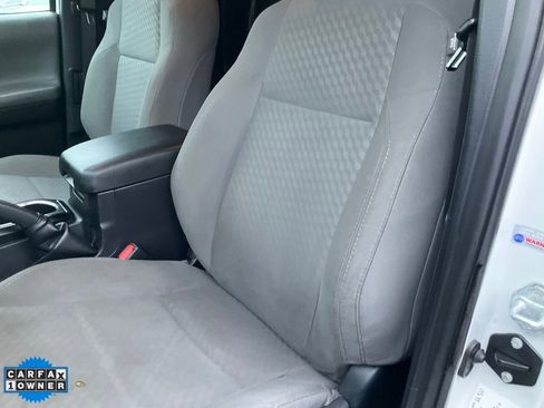 Used 2022 Toyota Tacoma SR image 19