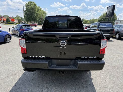 Used 2021 Nissan Titan SV w/ Accessory Utility Package AWD/4WD image 6