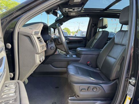 Used 2023 Chevrolet Tahoe RST w/ Luxury Package AWD/4WD image 7