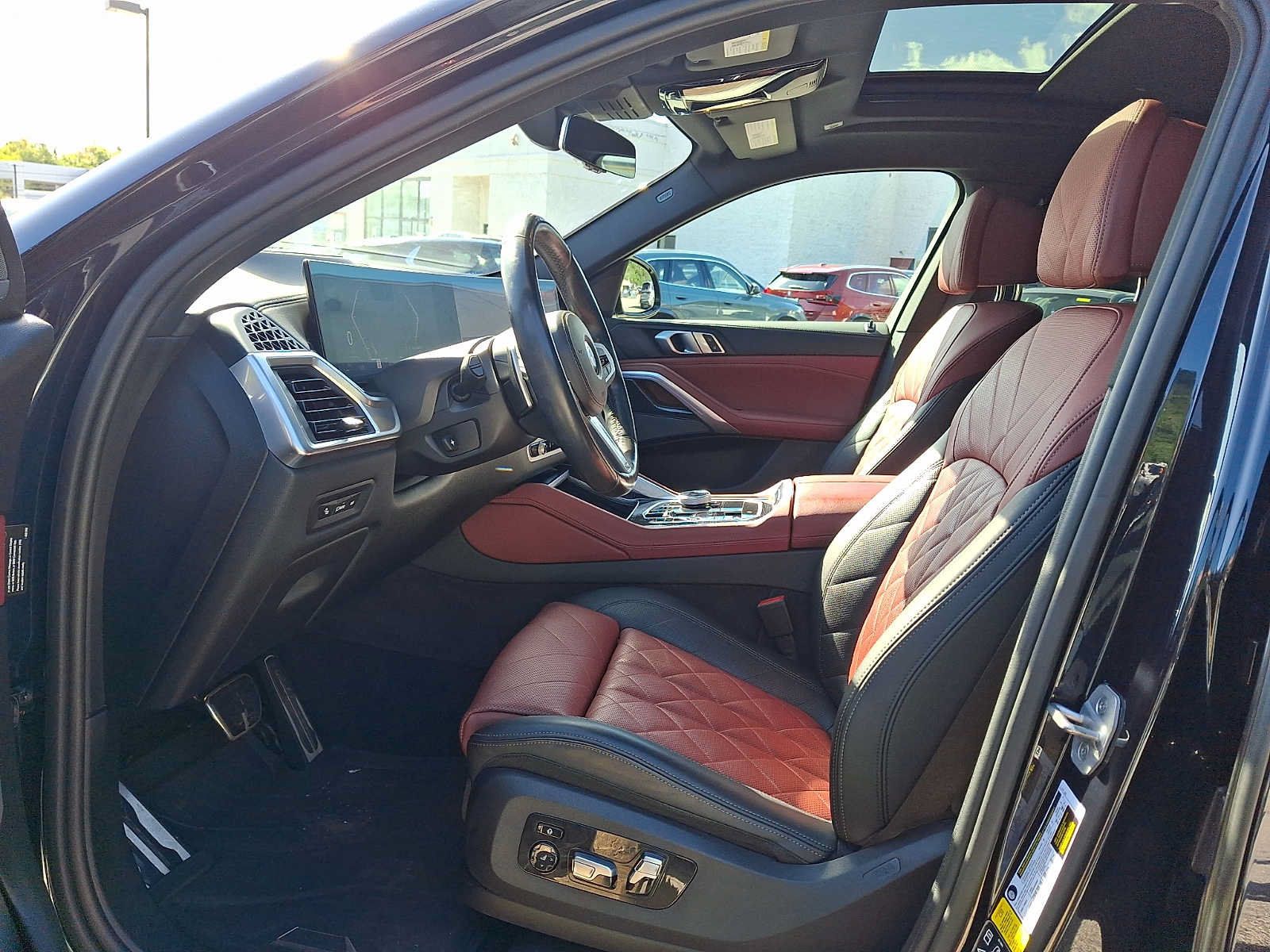 Used 2024 BMW X6 xDrive40i w/ Executive Package AWD/4WD image 12