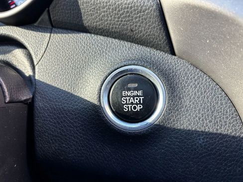 Used 2013 Hyundai Elantra GT w/ Tech Pkg image 23