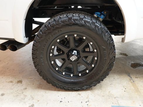 Used 2014 Ford F150 Raptor w/ Equipment Group 801A Luxury image 65