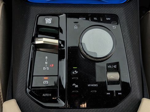 Used 2025 BMW X3 xDrive30i w/ Convenience Package image 23