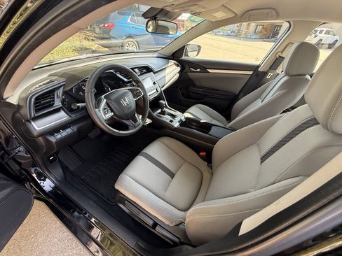 Used 2019 Honda Civic LX image 8