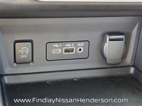 Used 2025 Nissan Sentra SR image 26