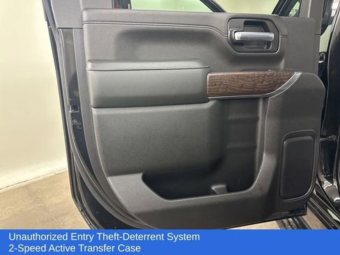 Used 2023 GMC Sierra 2500 Denali w/ Denali Black Diamond Edition image 29