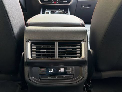 New 2026 Volkswagen Atlas Peak Edition AWD/4WD image 33