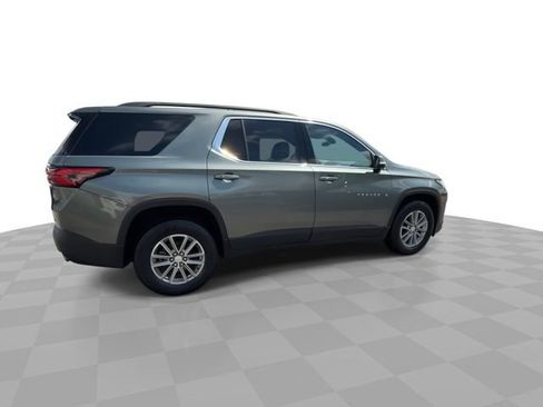 Used 2023 Chevrolet Traverse LT image 8