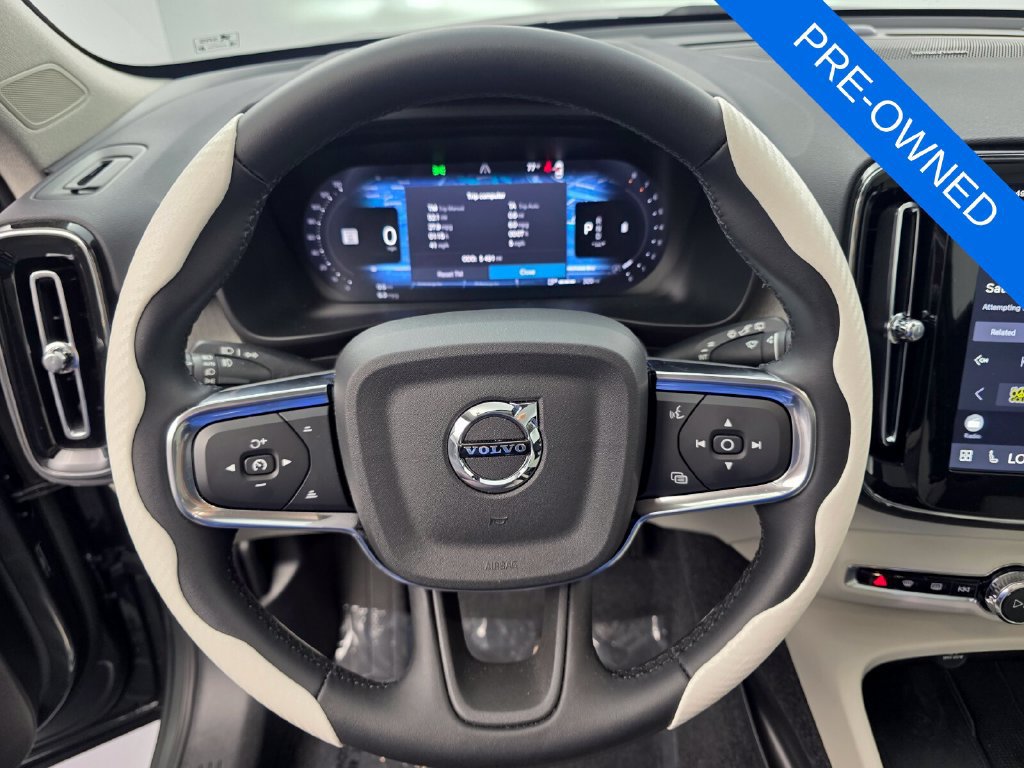 Used 2026 Volvo XC40 B4 Plus w/ Protection Package FWD image 19