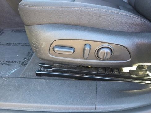 Used 2024 Chevrolet Malibu LT image 25