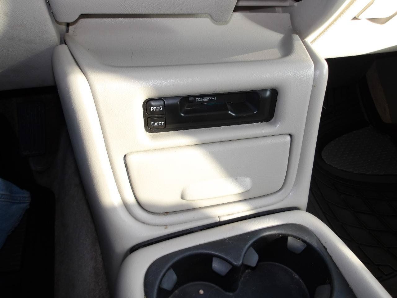 Used 2002 GMC Yukon XL SLT AWD/4WD image 20