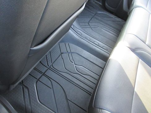 Certified 2019 Chevrolet Silverado 1500 LTZ AWD/4WD image 30