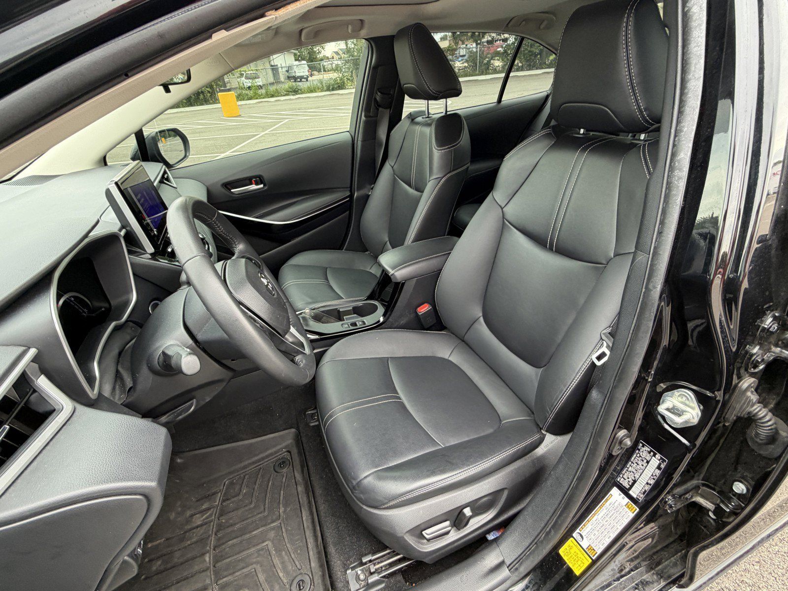 Used 2024 Toyota Corolla XLE FWD image 11