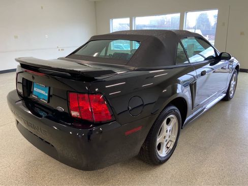 Used 2002 Ford Mustang Deluxe image 7
