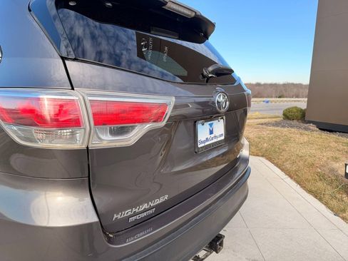 Used 2014 Toyota Highlander XLE image 35