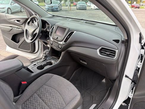 Used 2024 Chevrolet Equinox LT w/ LPO, Floor Liner Package image 32