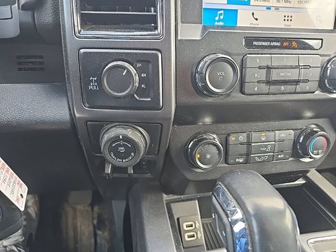 Used 2019 Ford F150 XLT w/ Equipment Group 301A Mid AWD/4WD image 17