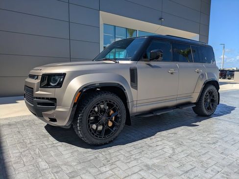 New 2026 Land Rover Defender 110 OCTA AWD/4WD image 9