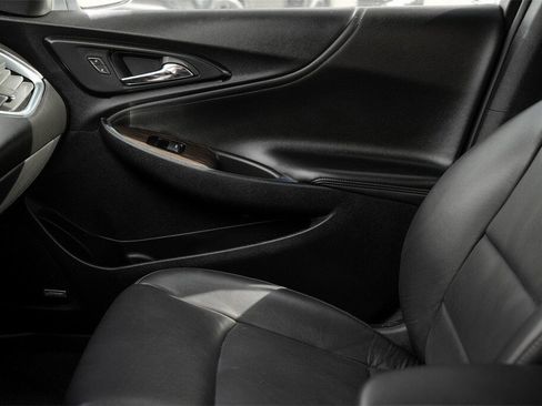 Used 2024 Chevrolet Malibu LT image 11