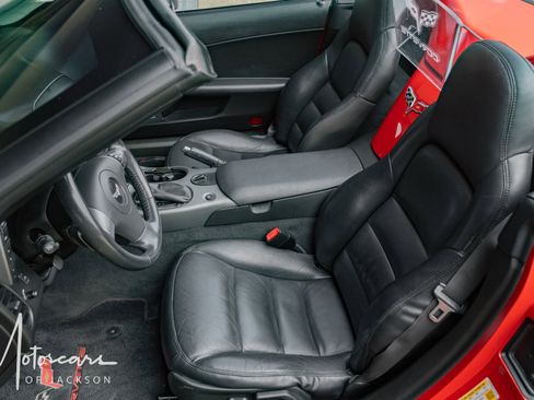 Used 2007 Chevrolet Corvette Convertible w/ Preferred Equipment Group RWD image 18